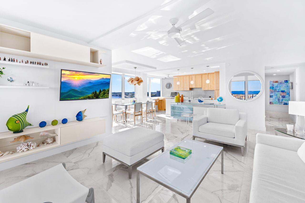 REGENCY HIGHLAND CLUB CONDO - Residential