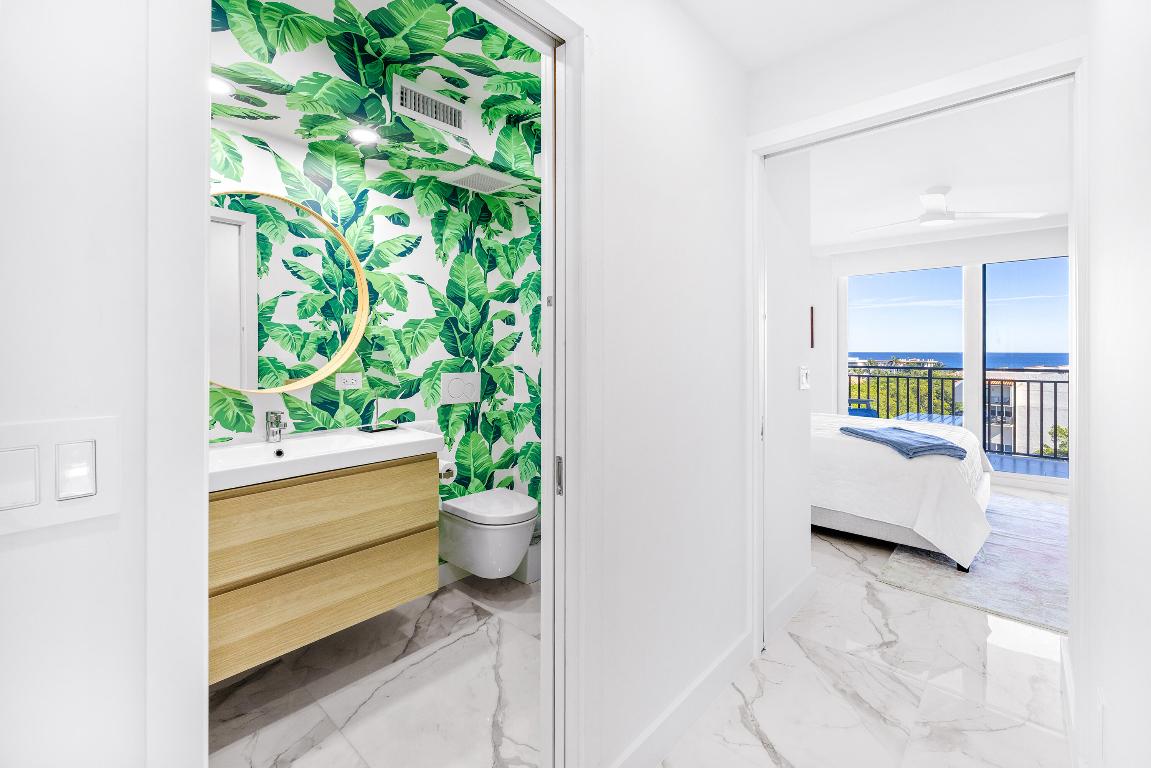 REGENCY HIGHLAND CLUB CONDO - Residential