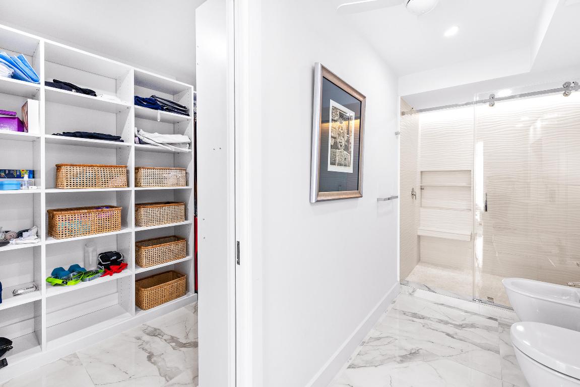 REGENCY HIGHLAND CLUB CONDO - Residential