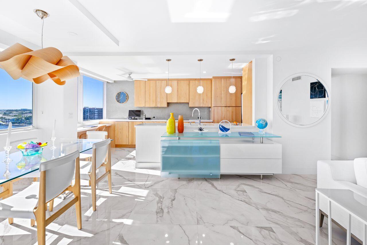 REGENCY HIGHLAND CLUB CONDO - Residential