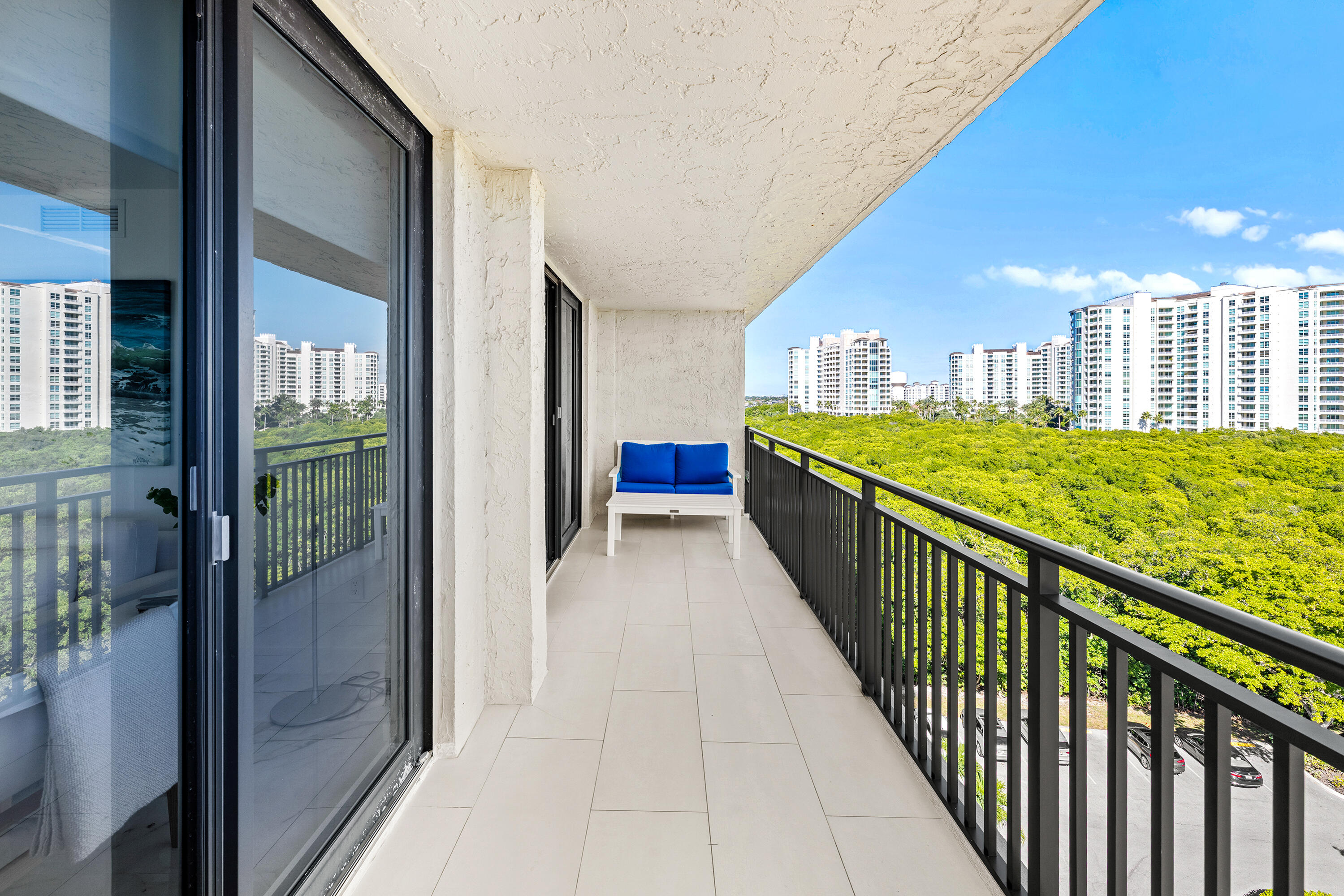 REGENCY HIGHLAND CLUB CONDO - Residential