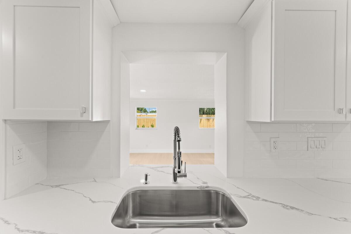 PALM BEACH CABANA COLONY - Residential