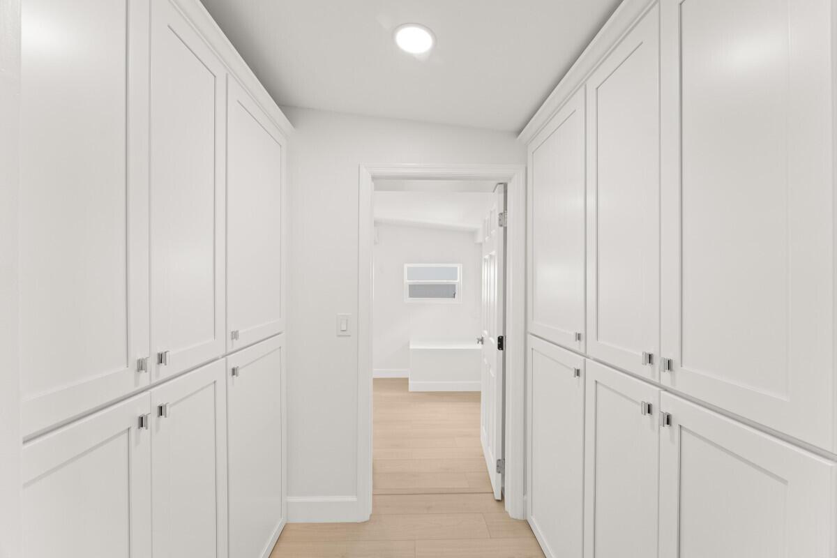 PALM BEACH CABANA COLONY - Residential