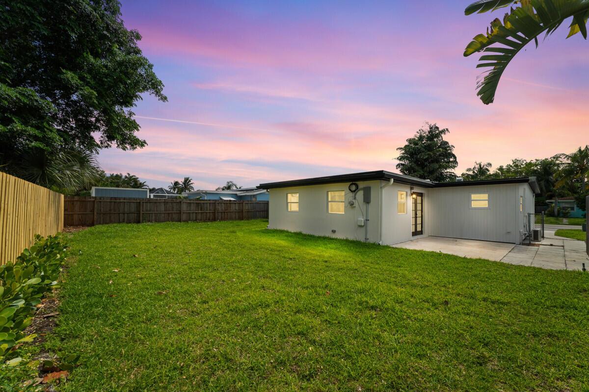 3797 Bahama Road