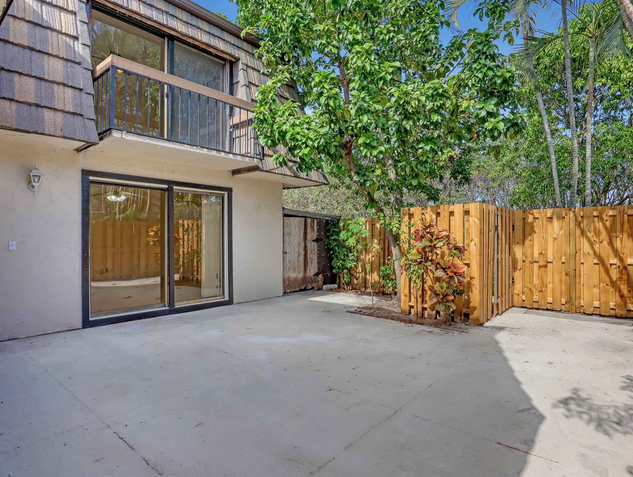 LAKE COLONY PH II - Residential Lease