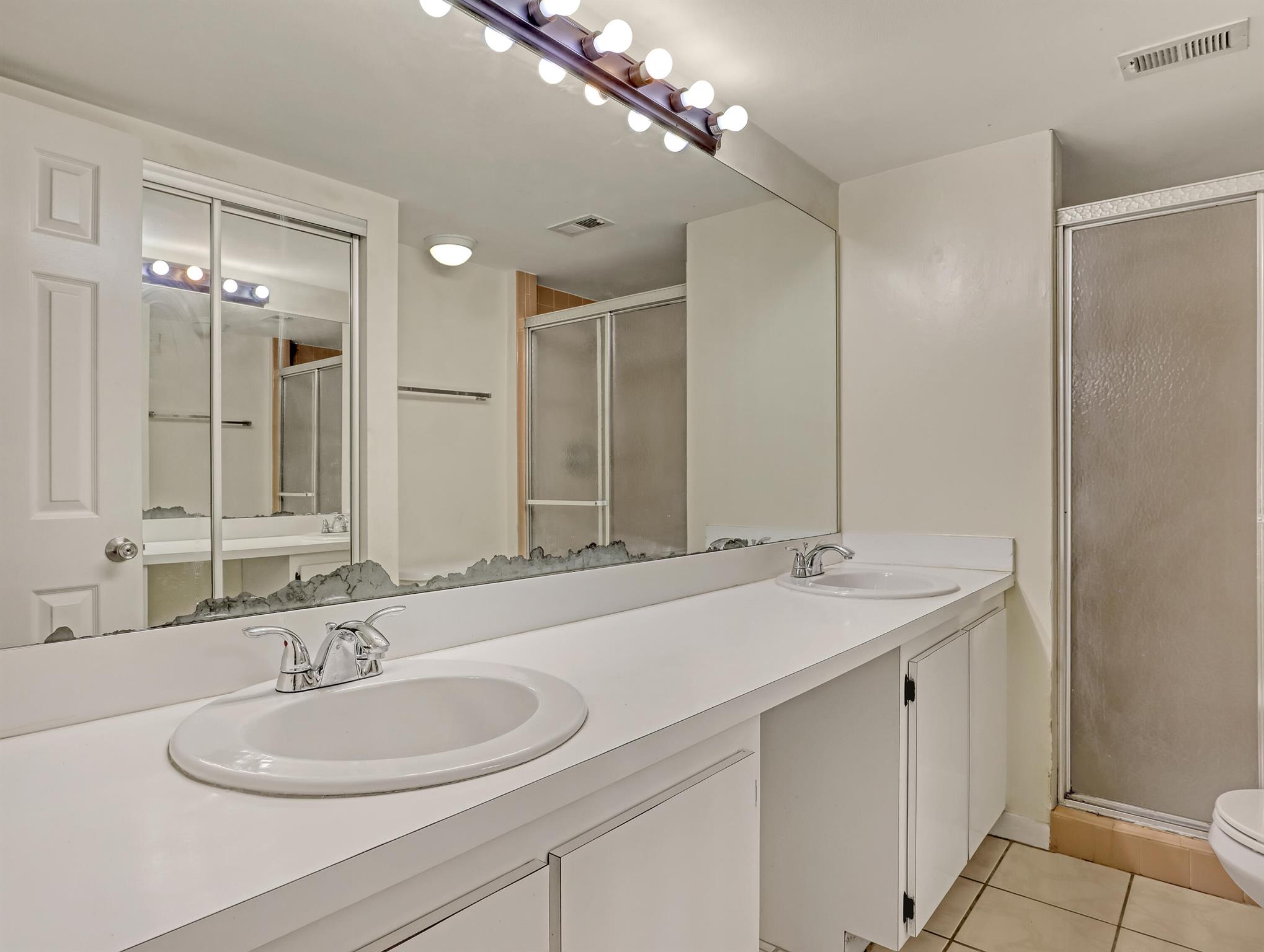 LAKE COLONY PH II - Residential Lease