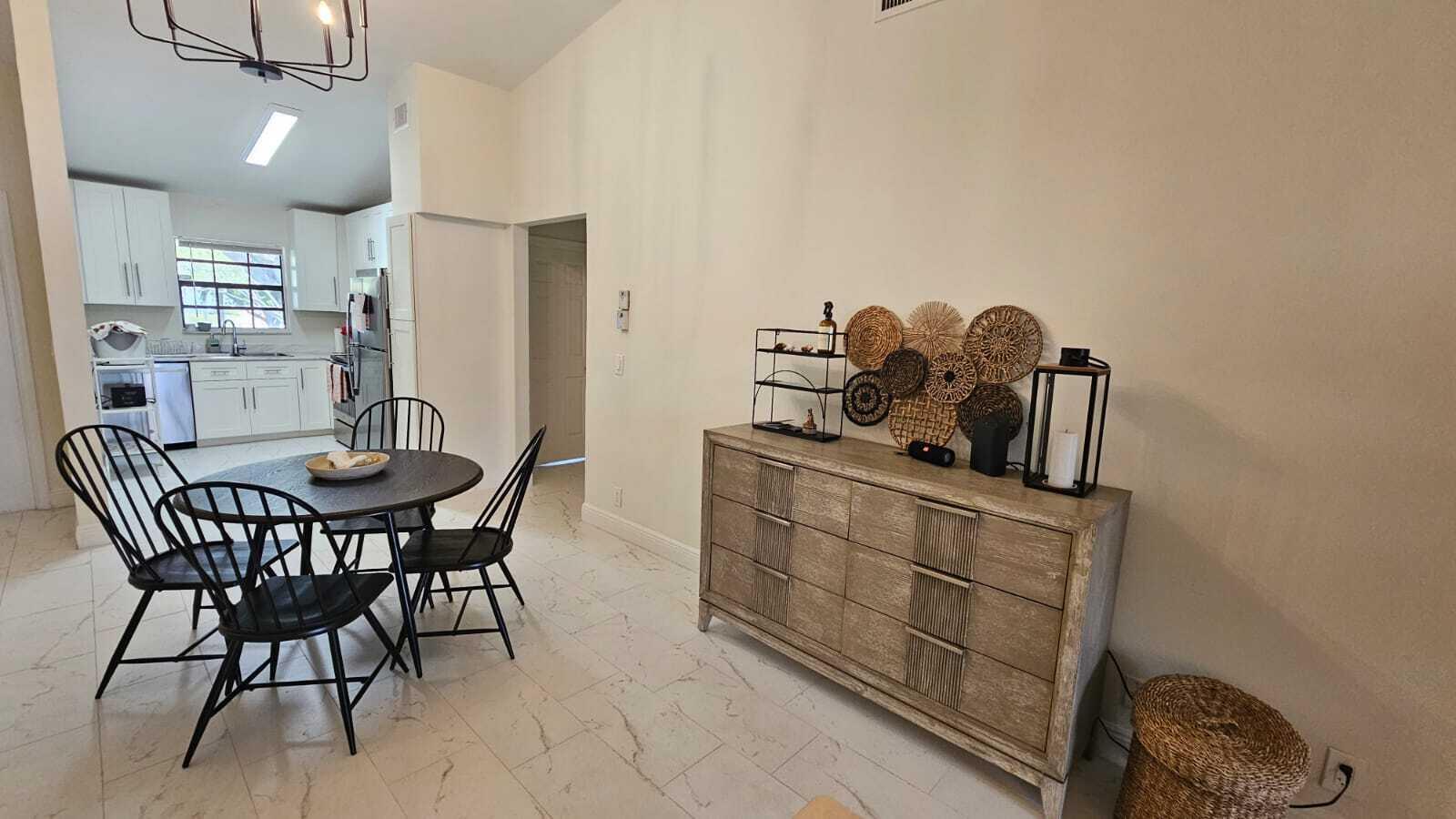 2950 Olivewood Terrace 2090