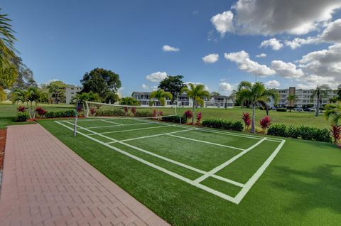 A home in Deerfield Beach