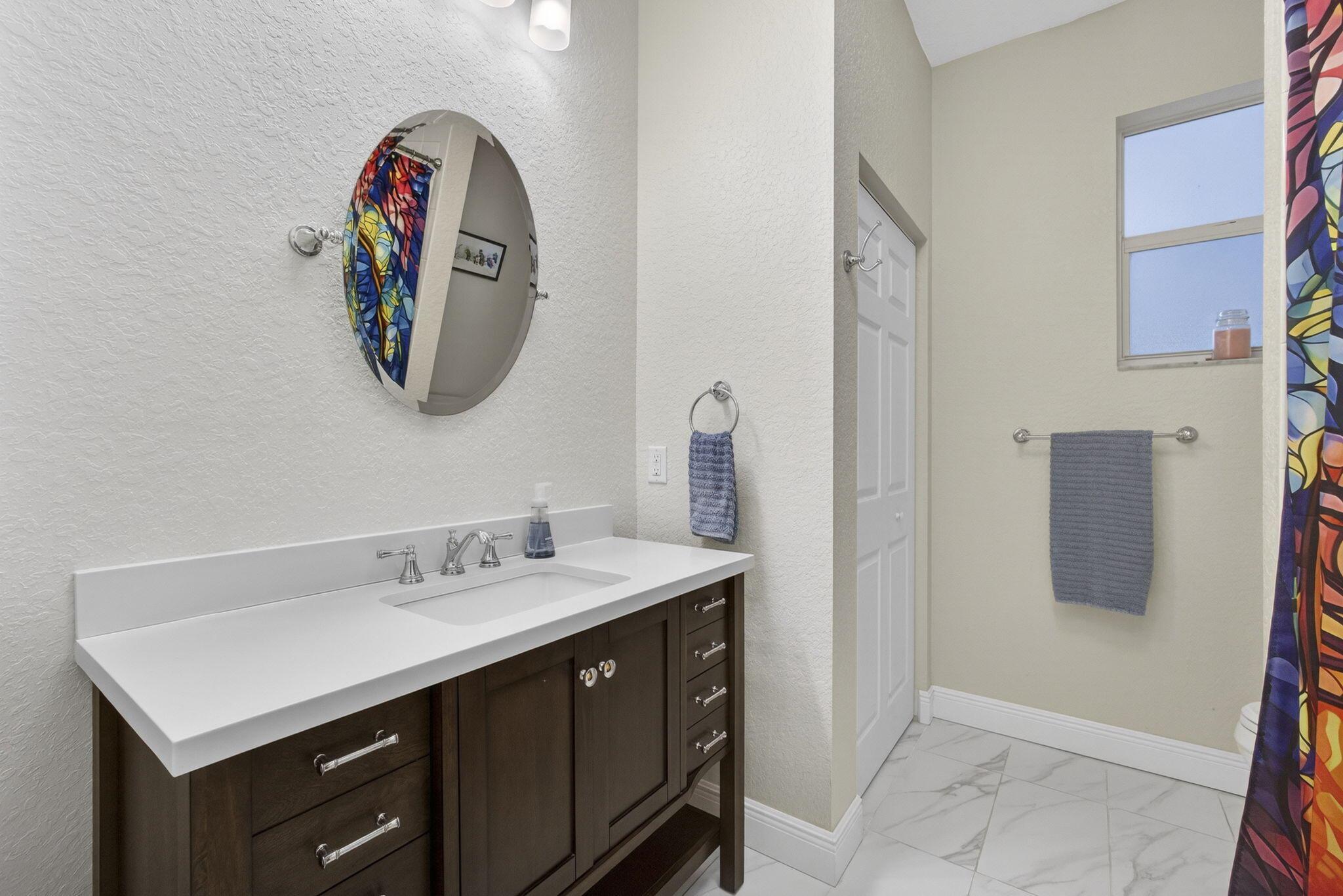 31-42-41~ W 244.6 FT OF E - Residential