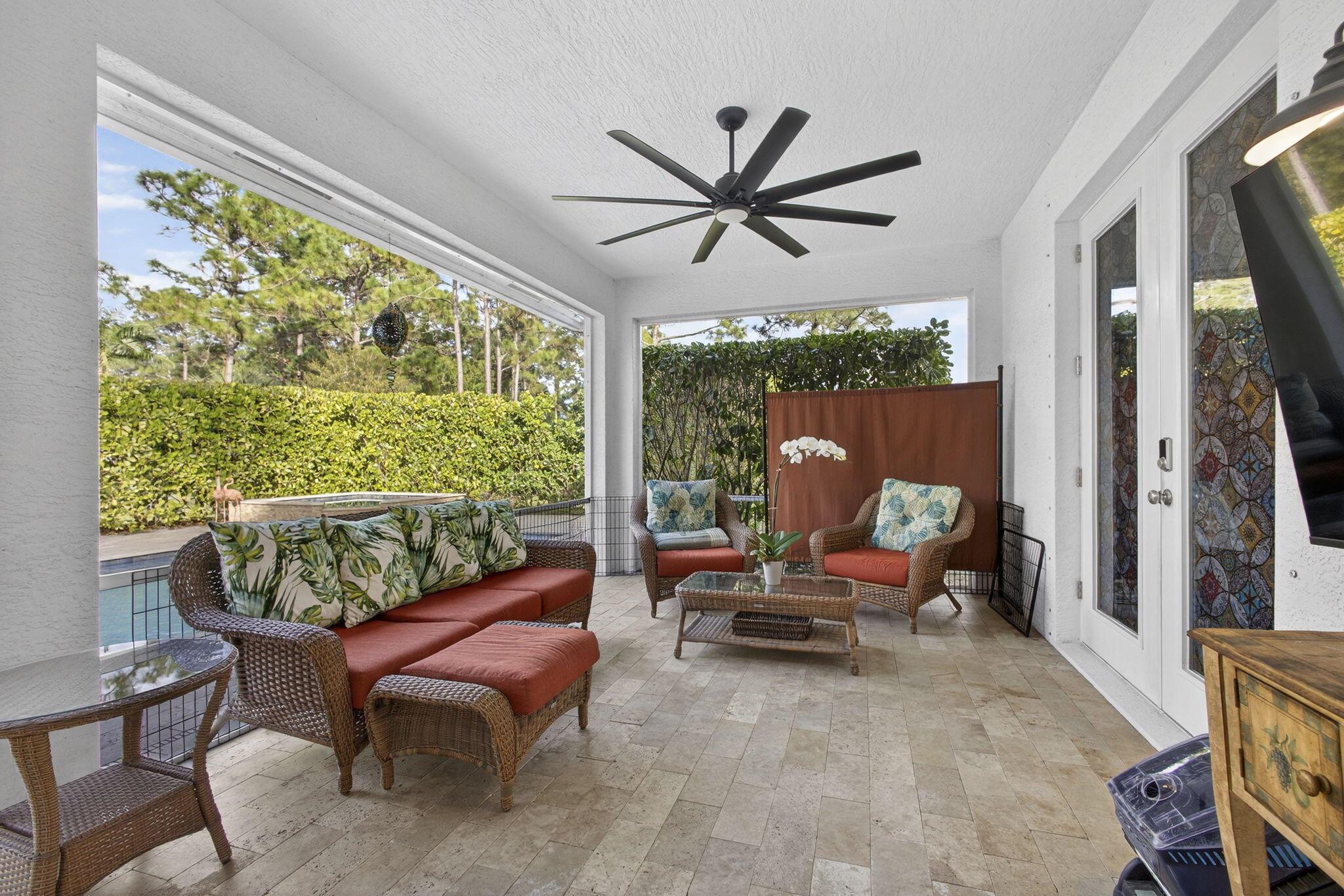 31-42-41~ W 244.6 FT OF E - Residential