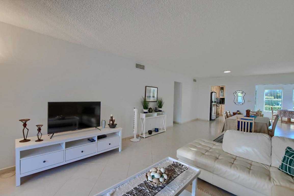 ATRIUM CONDOMINIUM S 1/2 OF LT 1, ALL LTS 2,7 & 8 - Residential Lease