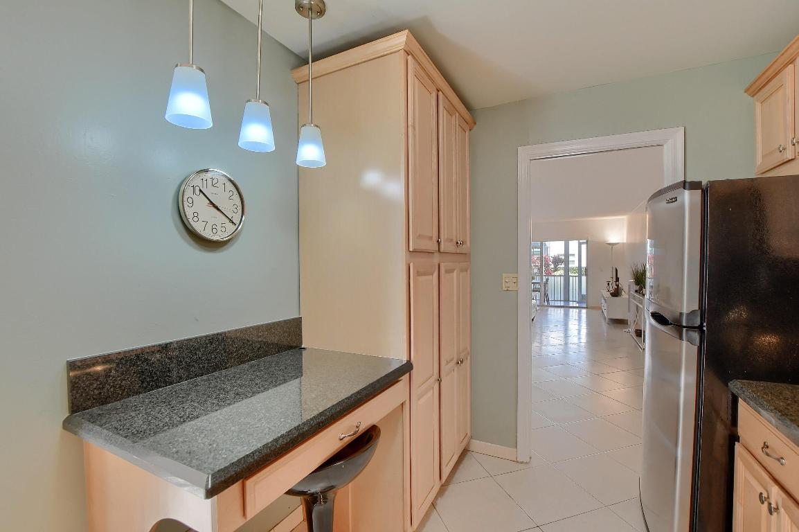 ATRIUM CONDOMINIUM S 1/2 OF LT 1, ALL LTS 2,7 & 8 - Residential Lease