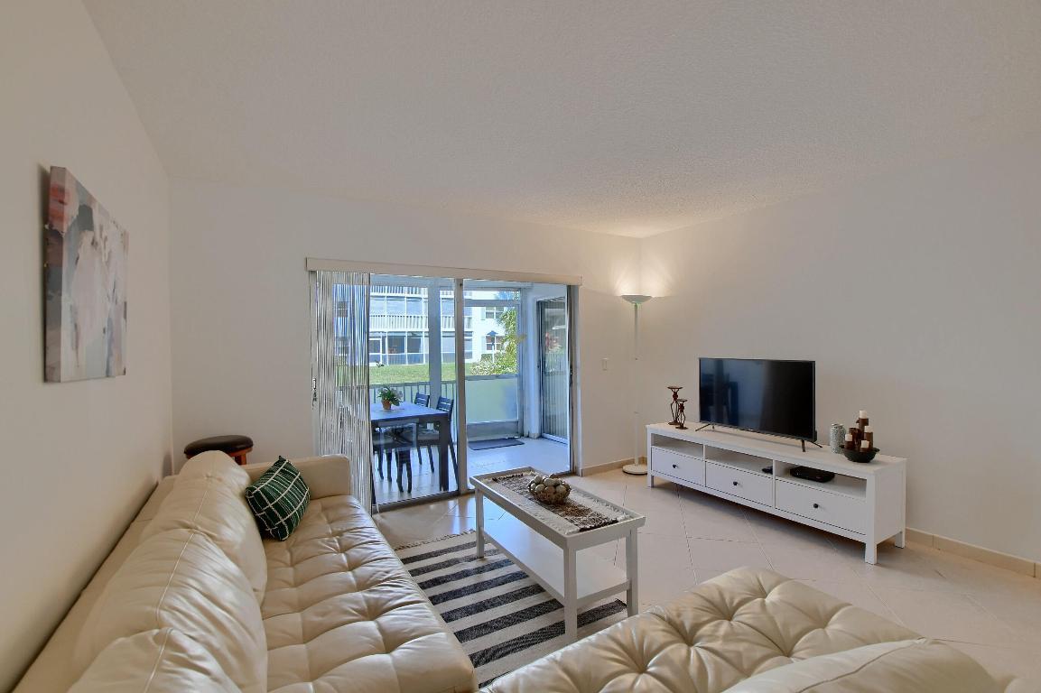 ATRIUM CONDOMINIUM S 1/2 OF LT 1, ALL LTS 2,7 & 8 - Residential Lease