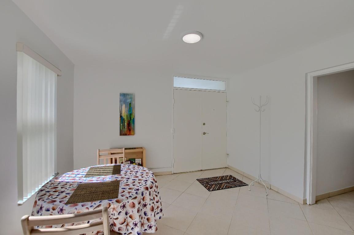 ATRIUM CONDOMINIUM S 1/2 OF LT 1, ALL LTS 2,7 & 8 - Residential Lease