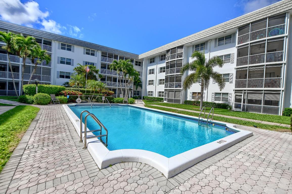 ATRIUM CONDOMINIUM S 1/2 OF LT 1, ALL LTS 2,7 & 8 - Residential Lease