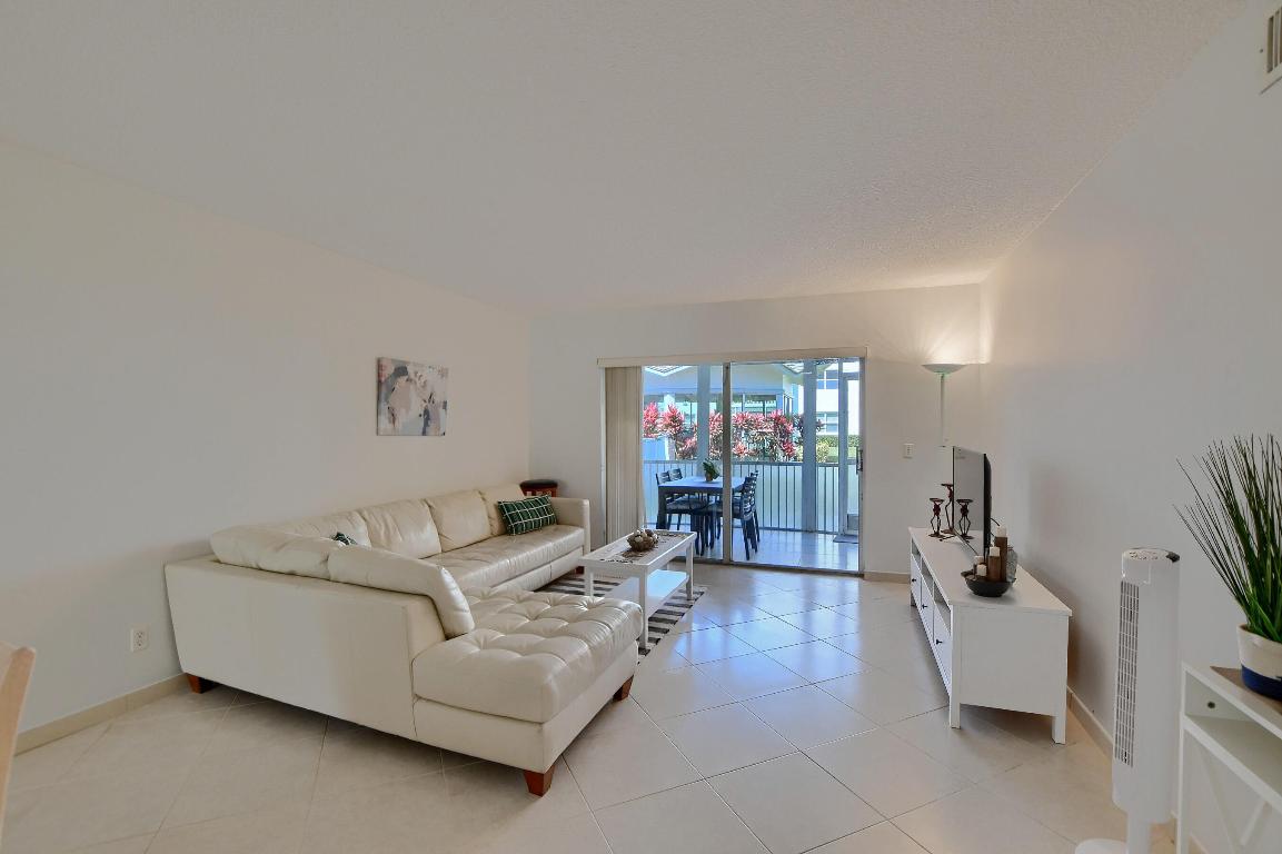 ATRIUM CONDOMINIUM S 1/2 OF LT 1, ALL LTS 2,7 & 8 - Residential Lease