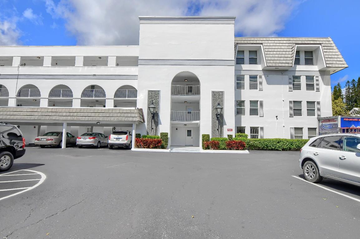 ATRIUM CONDOMINIUM S 1/2 OF LT 1, ALL LTS 2,7 & 8 - Residential Lease