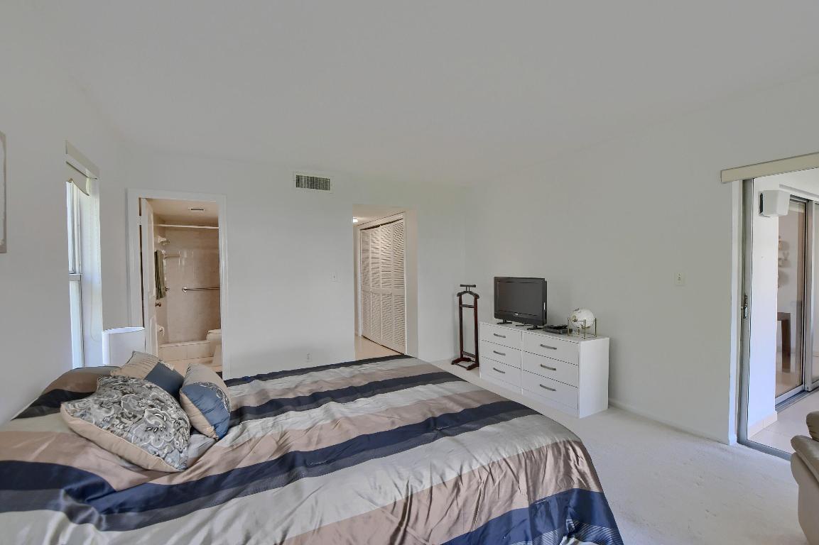 ATRIUM CONDOMINIUM S 1/2 OF LT 1, ALL LTS 2,7 & 8 - Residential Lease