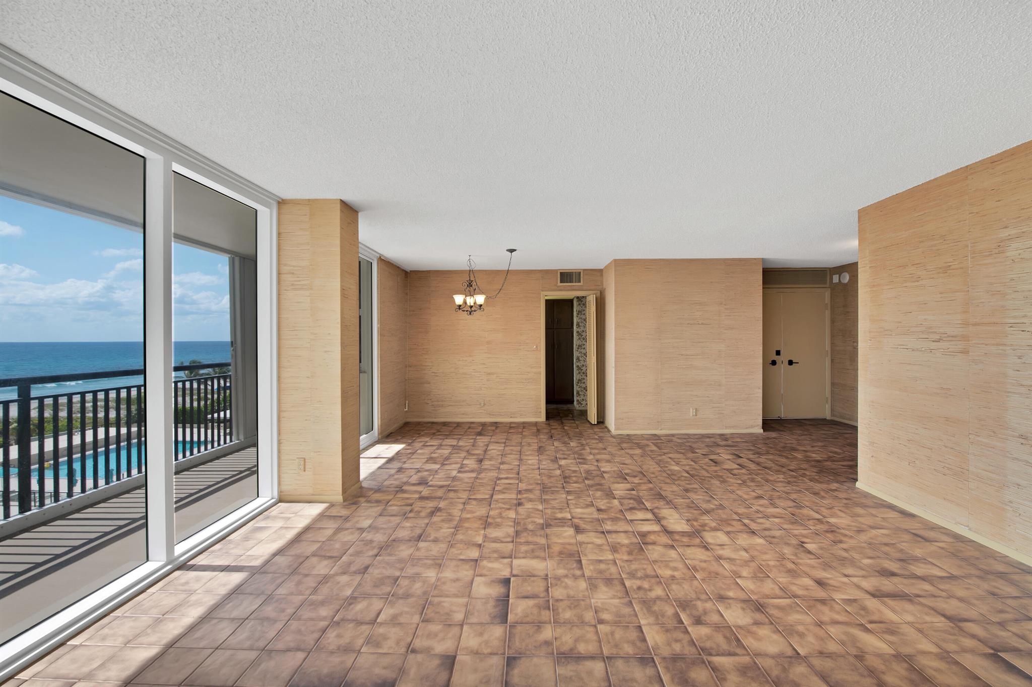 WHITEHALL CONDO - Residential