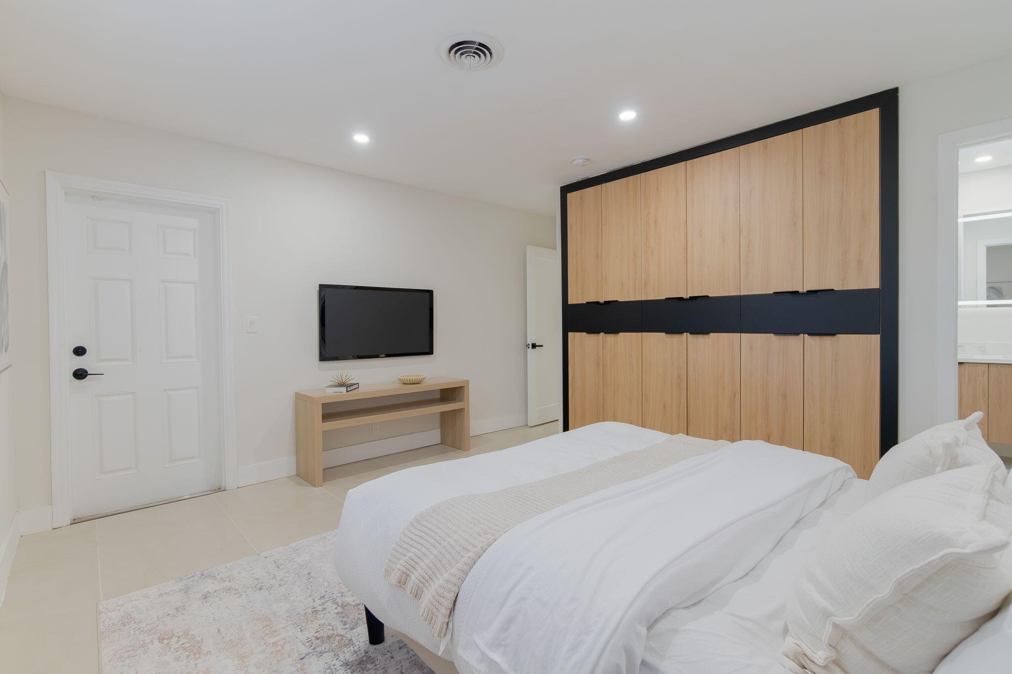 CORAL HEIGHTS SEC 2 - Residential Lease