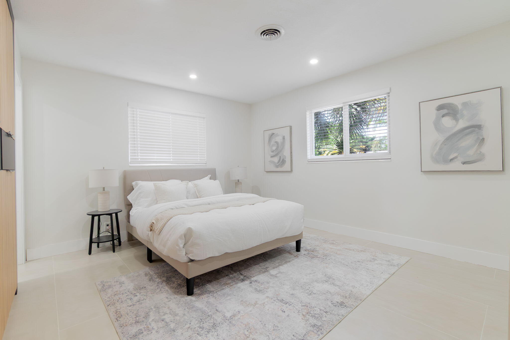 CORAL HEIGHTS SEC 2 - Residential Lease