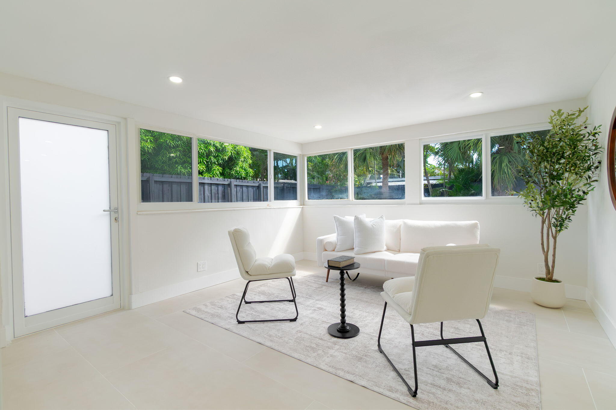 CORAL HEIGHTS SEC 2 - Residential Lease