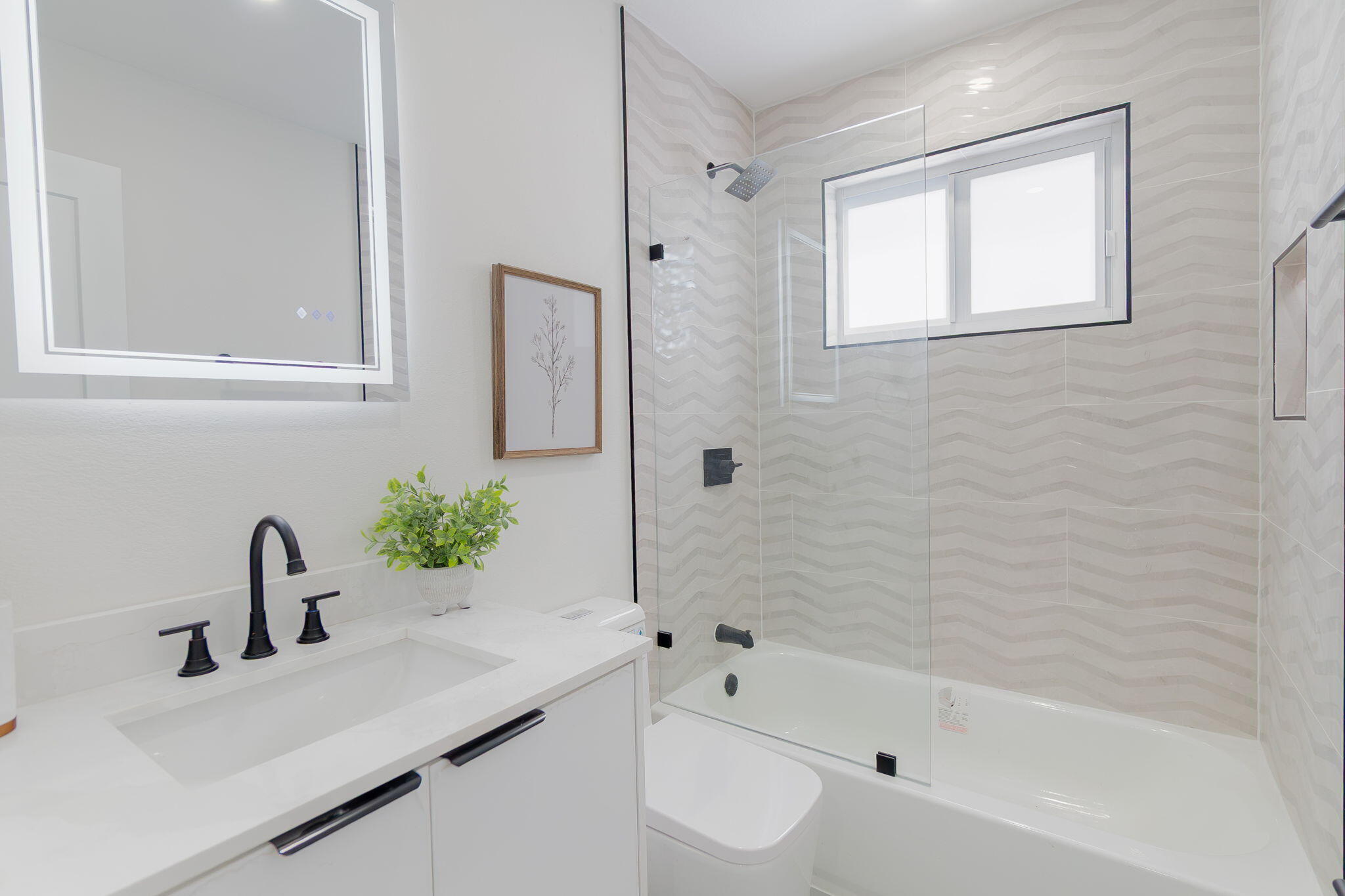 CORAL HEIGHTS SEC 2 - Residential Lease