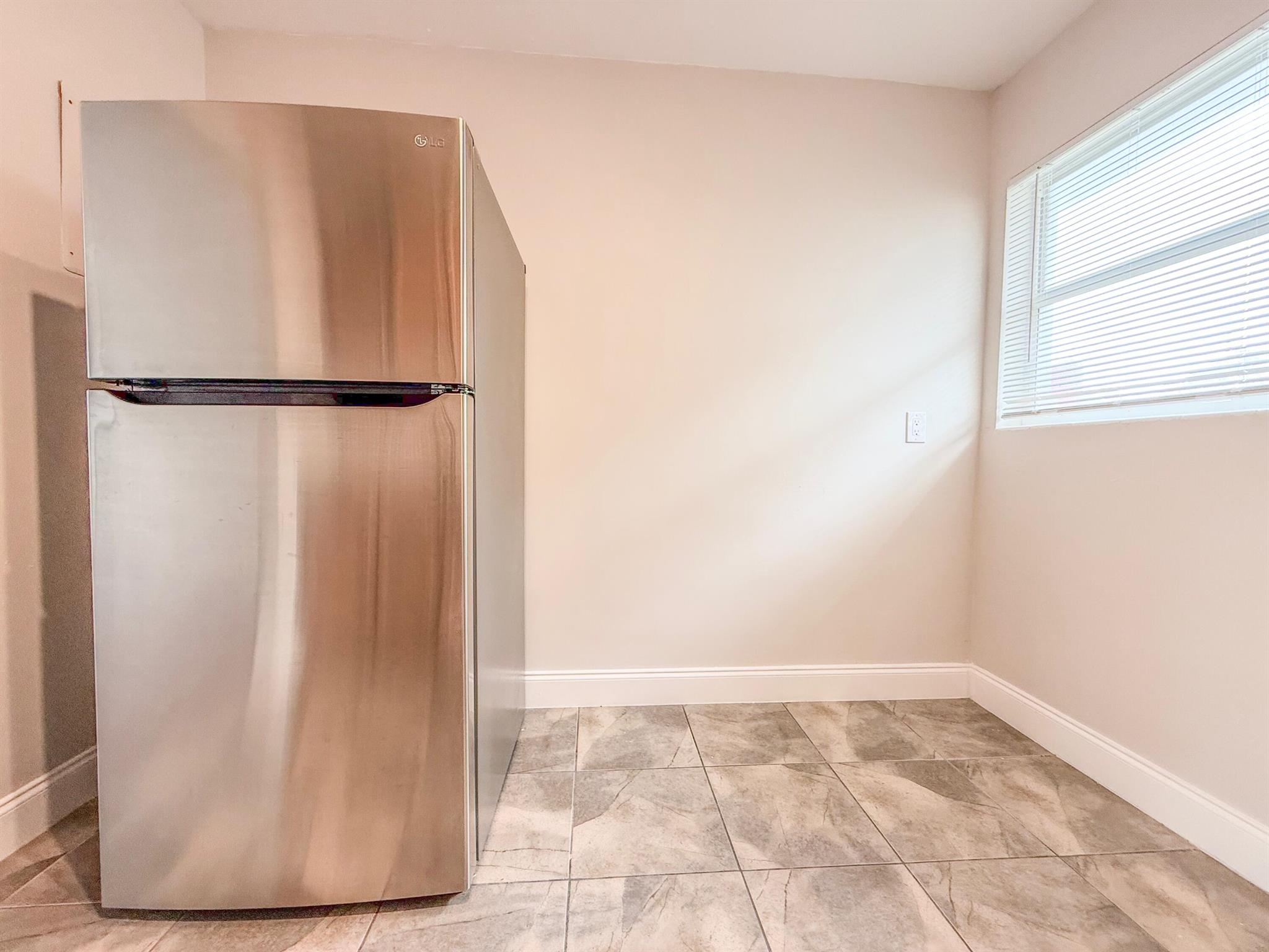 CLOWS - Residential Lease