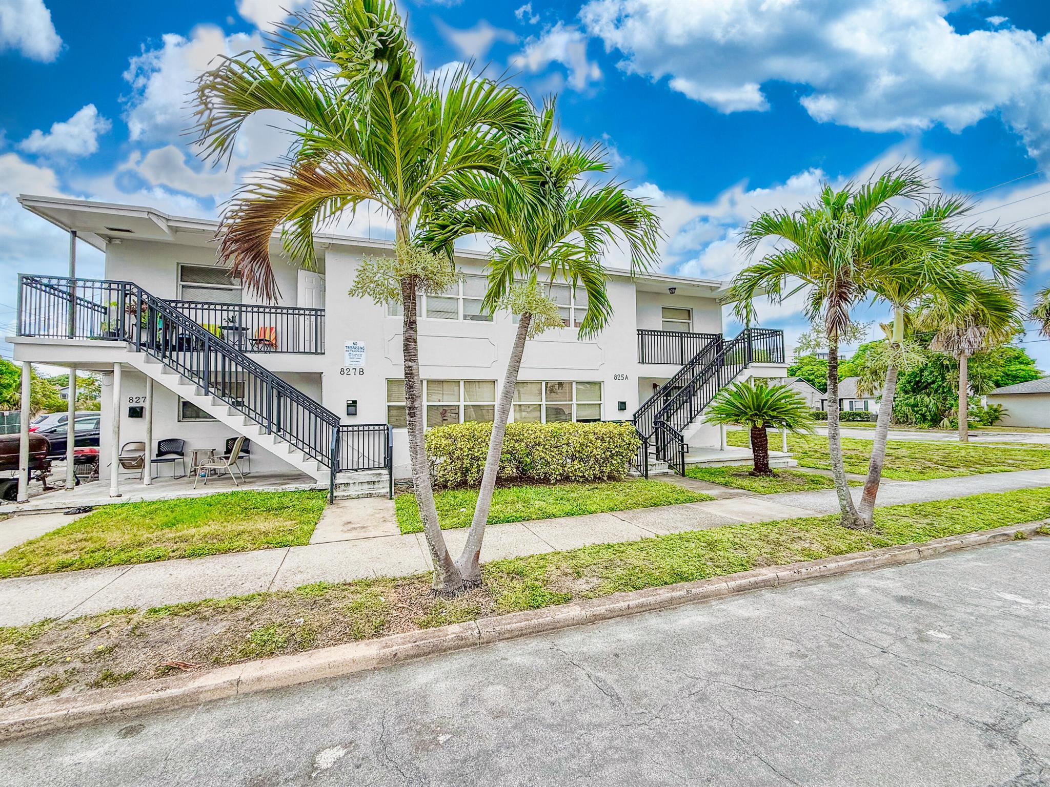 CLOWS - Residential Lease