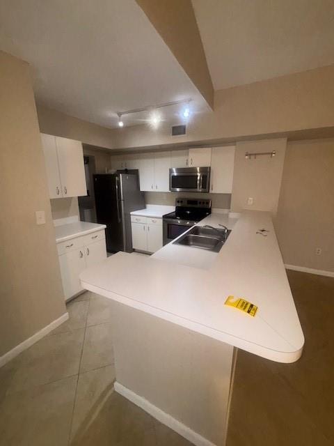 BRAND NEW CALCATTA QUARTZ COUNTERTOPS Modern condo for rent w/ stainless steel appliances, tile flooring, in unit washer and dryer. The unit layout is 2 Master suites with each own bathroom. Balcony. Assigned parking spot in front of the building. This condo is located across the street from NOVA University, and is welcome for college students or families. Grocery stores and plaza is within 1 mile walking distance. The community offers tennis courts, gym and large pool. Pets are allowed. First Month, Last month and security deposit is required. Water is included in rental price. VACANT ON LOCK BOX.