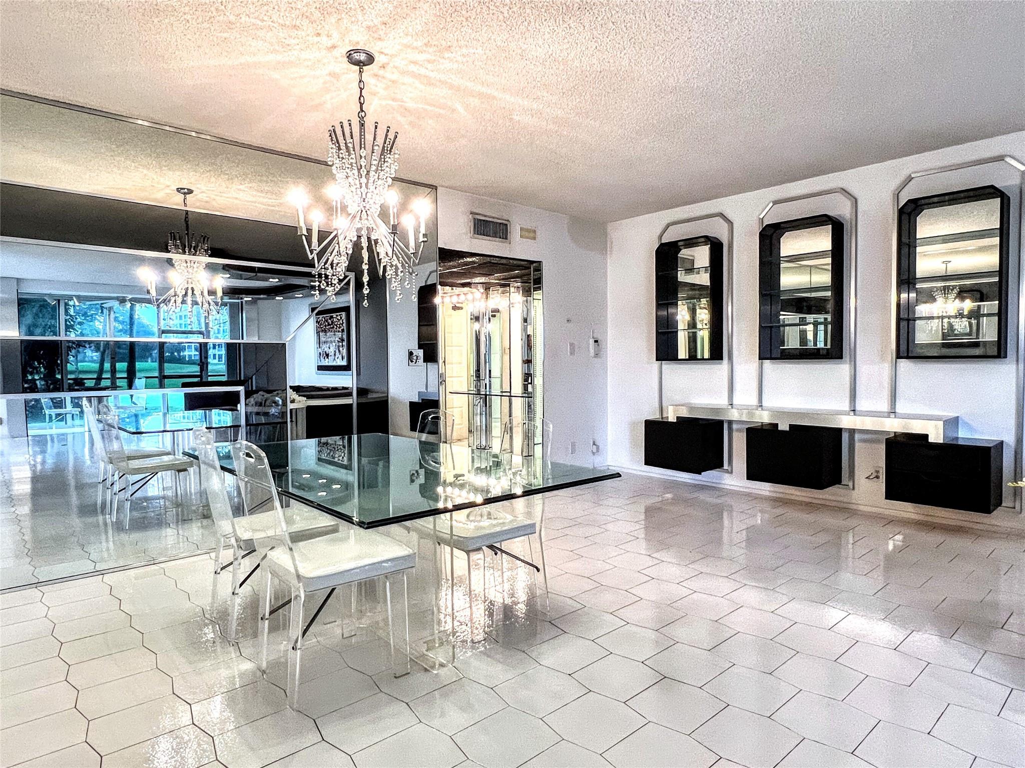 PALM AIRE CONDOMINIUM - Residential