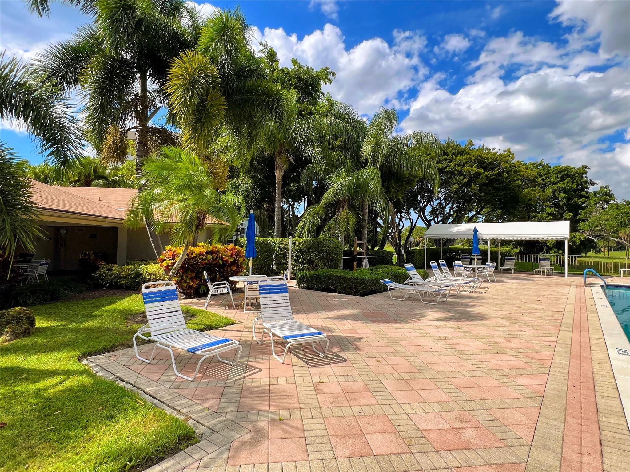 PALM AIRE CONDOMINIUM - Residential