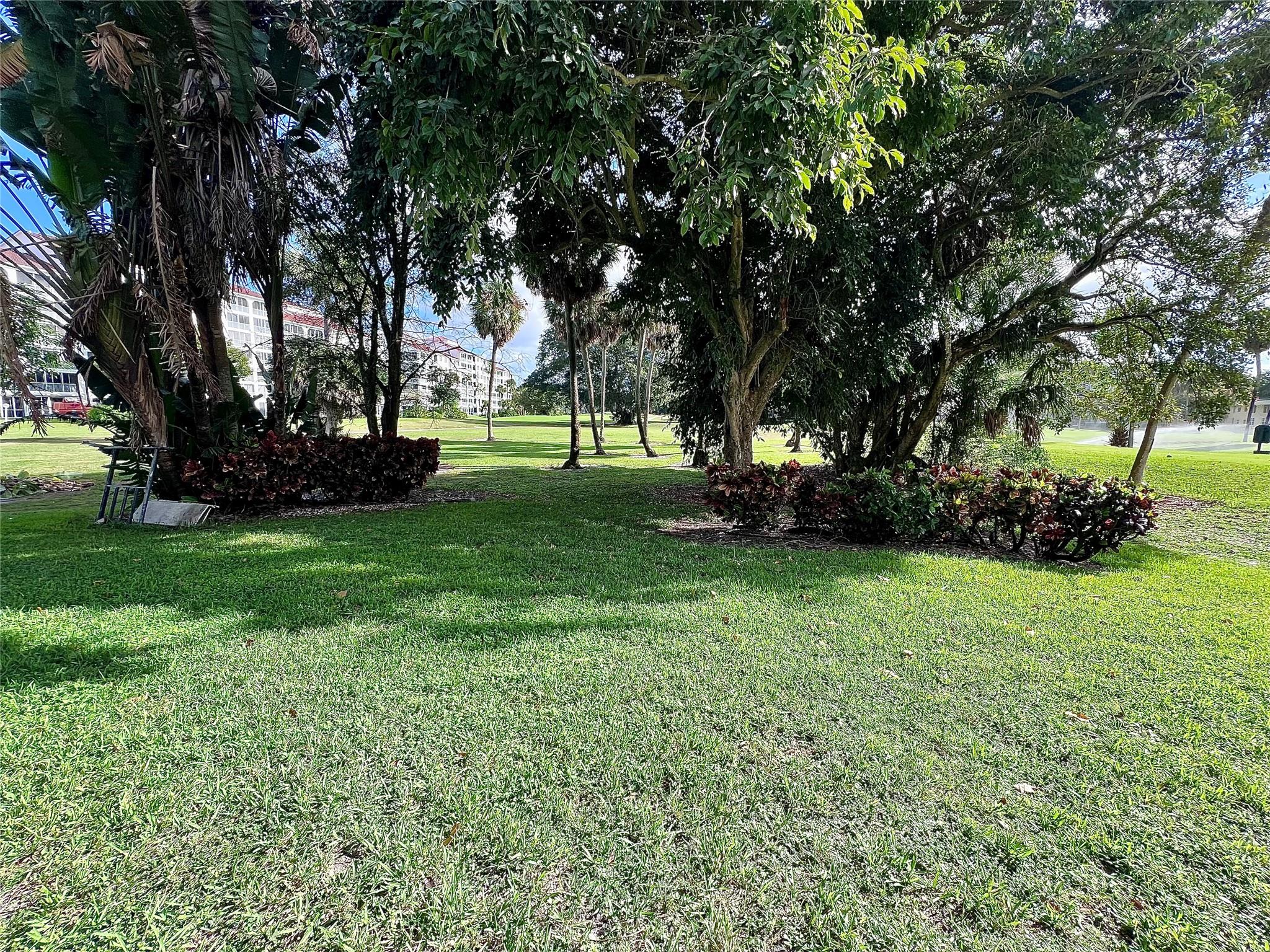 PALM AIRE CONDOMINIUM - Residential