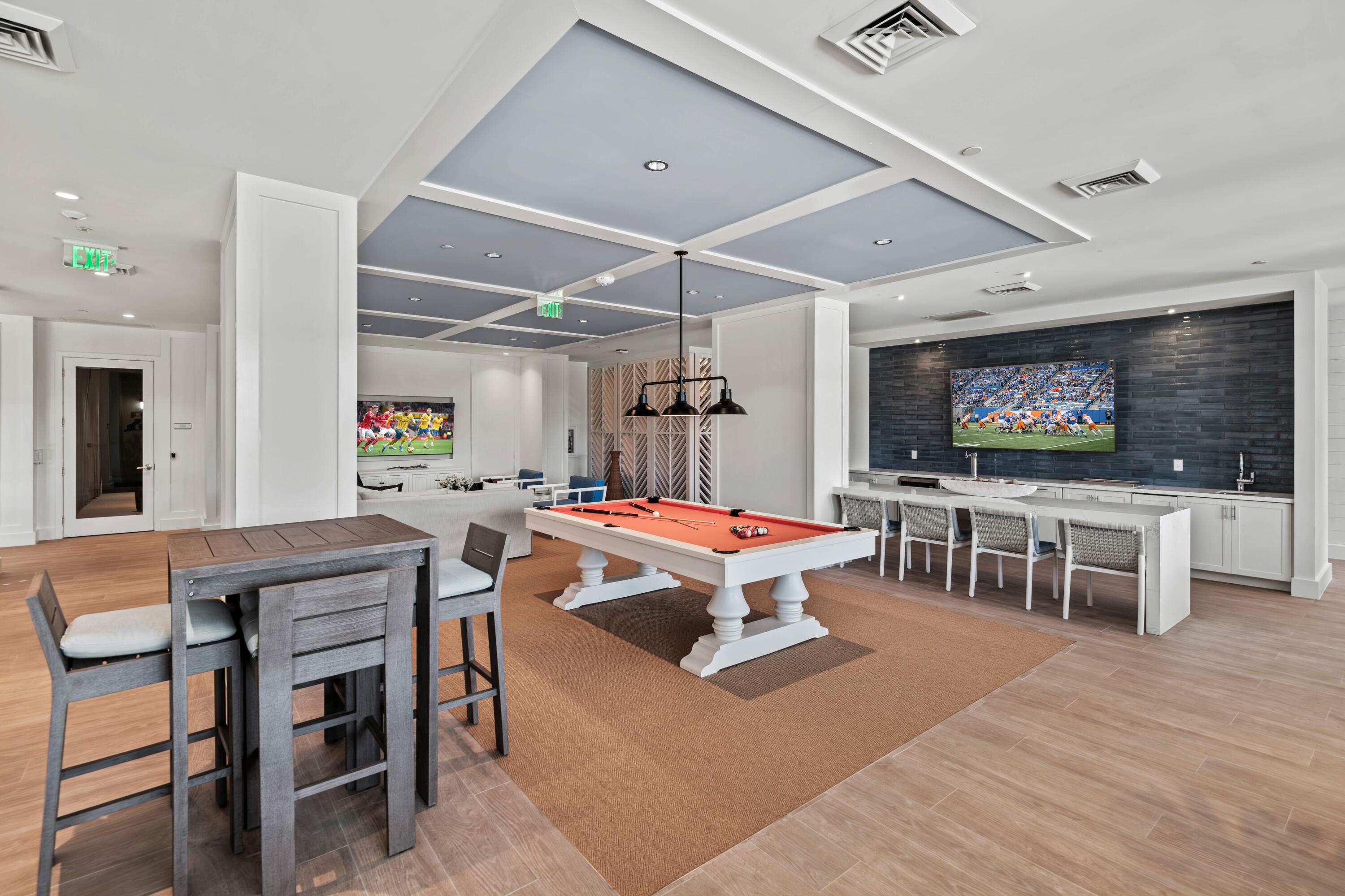 Town Hollywood - Residential Lease