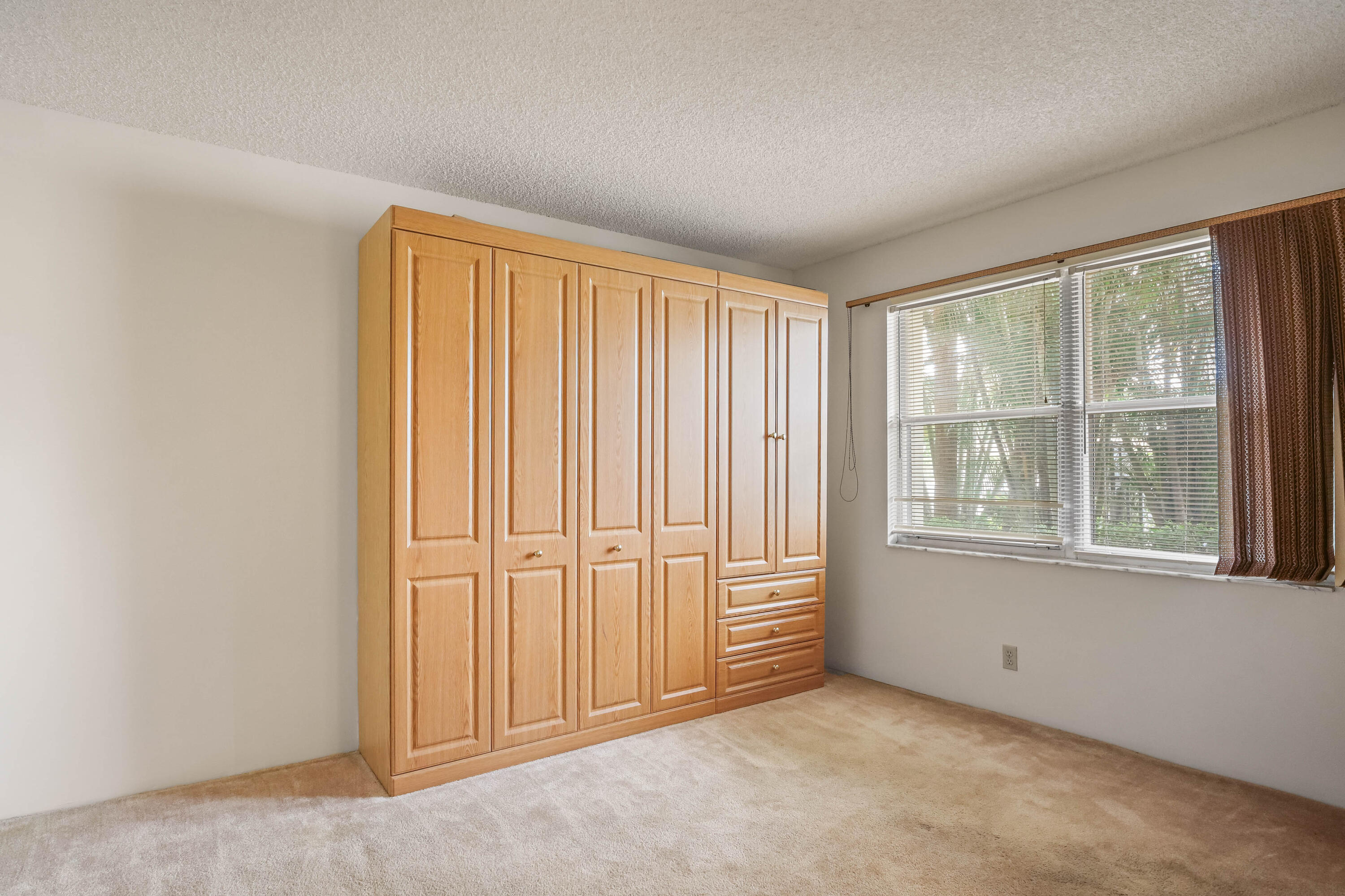 POINCIANA PLACE CONDO 1,2,8 AND 9 - Residential