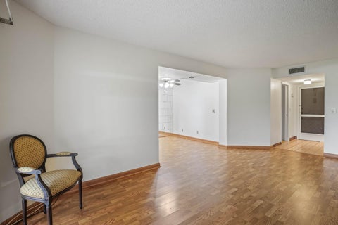 Tiny photo for 3951 Via Poinciana #112, Lake Worth, FL 33467 (MLS # B26035086)