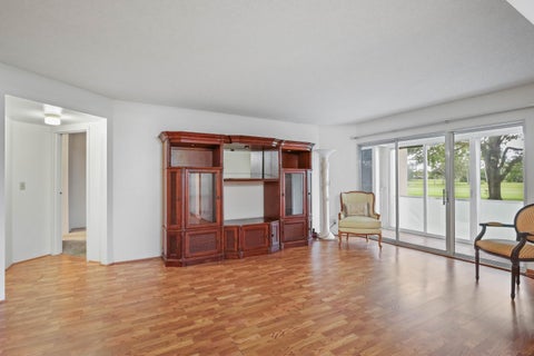 Tiny photo for 3951 Via Poinciana #112, Lake Worth, FL 33467 (MLS # B26035086)