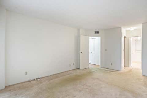Tiny photo for 3951 Via Poinciana #112, Lake Worth, FL 33467 (MLS # B26035086)
