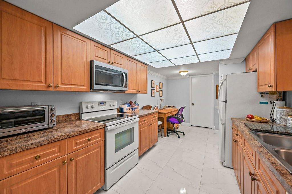 Photo of 750 Egret Circle #6509, Delray Beach, FL 33444 (MLS # B26030024)