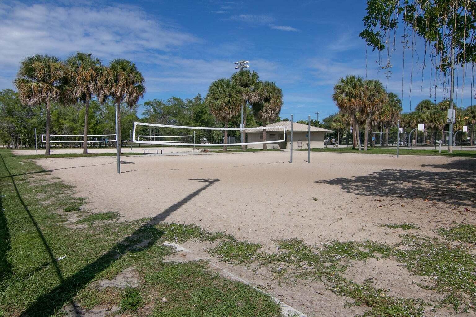 LAKESIDE POINT - Residential