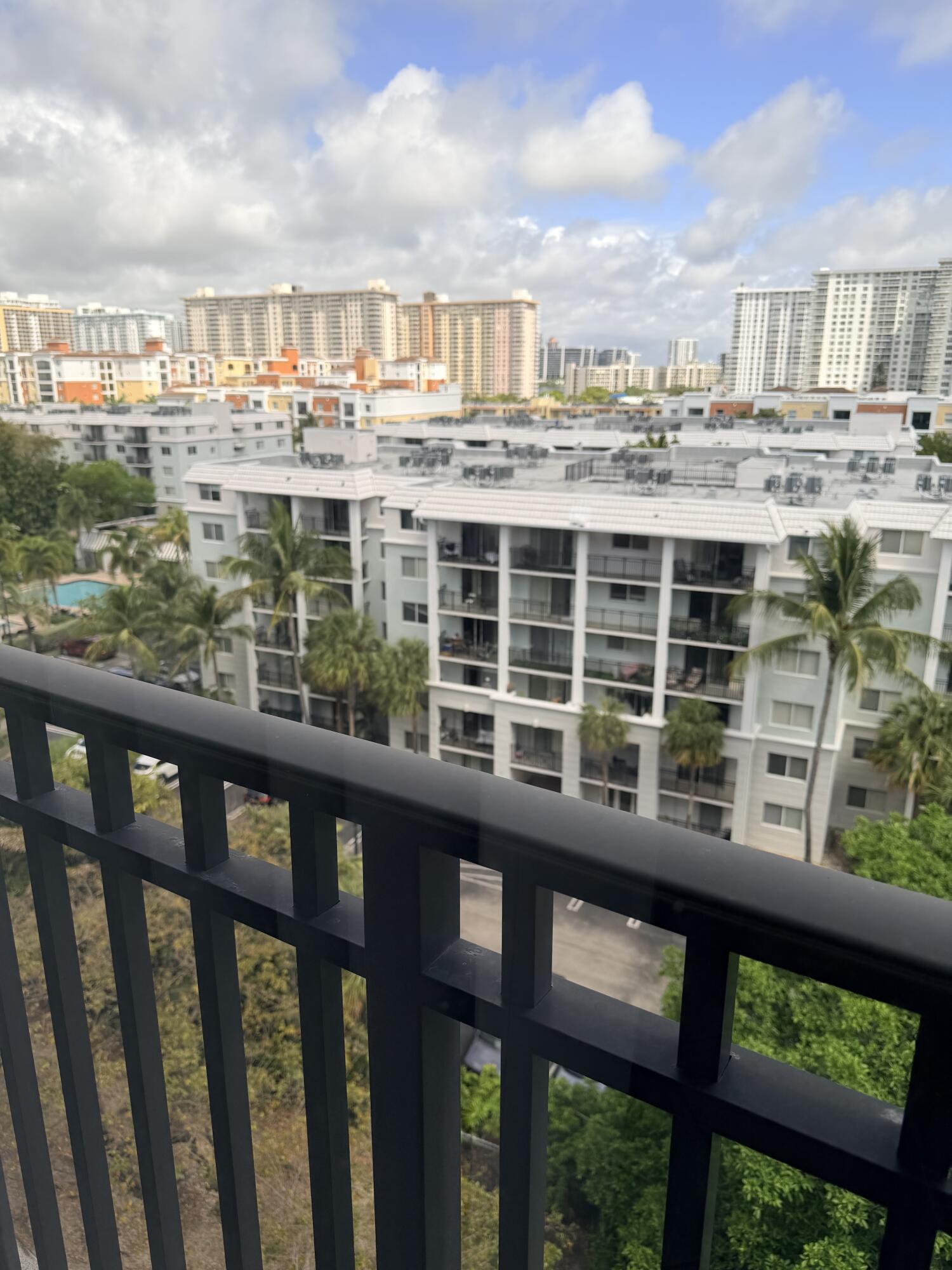 17021 N Bay Road 912