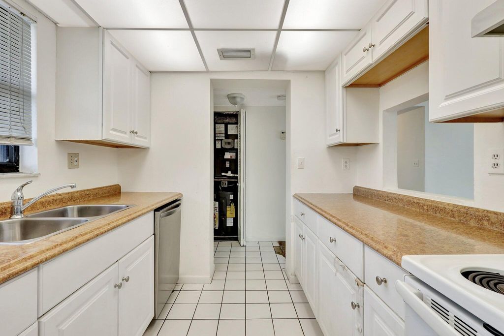 Photo of 2050 N Congress Avenue #409, West Palm Beach, FL 33401 (MLS # R10990013)