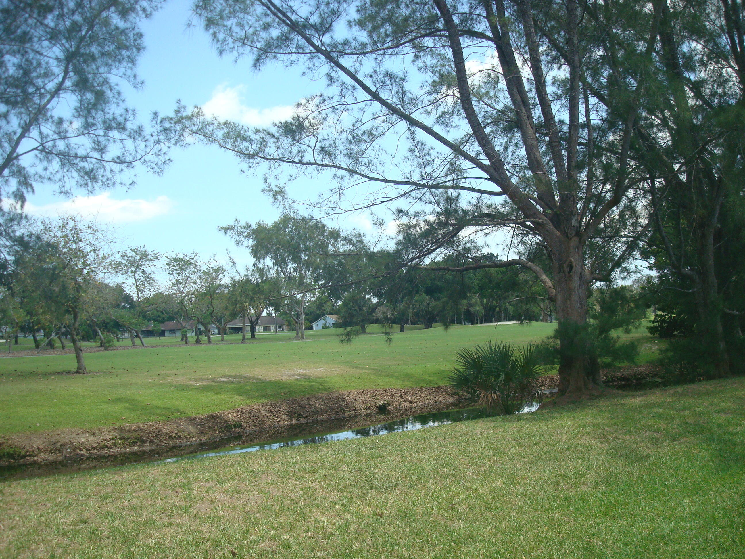 FAIRWAY VILLAS AT ROYAL PALM BEACH - Residential