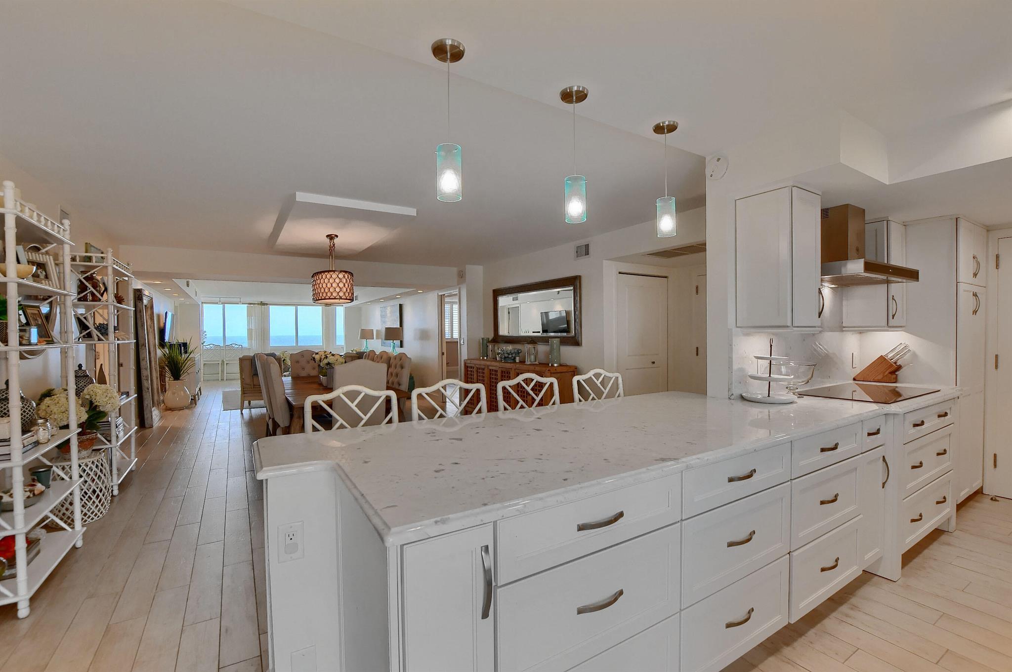 DELRAY BEACH CLUB APTS CO - Residential Lease