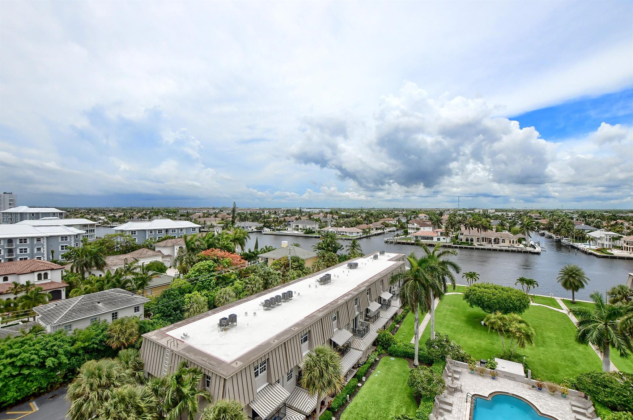 DELRAY BEACH CLUB APTS CO - Residential Lease