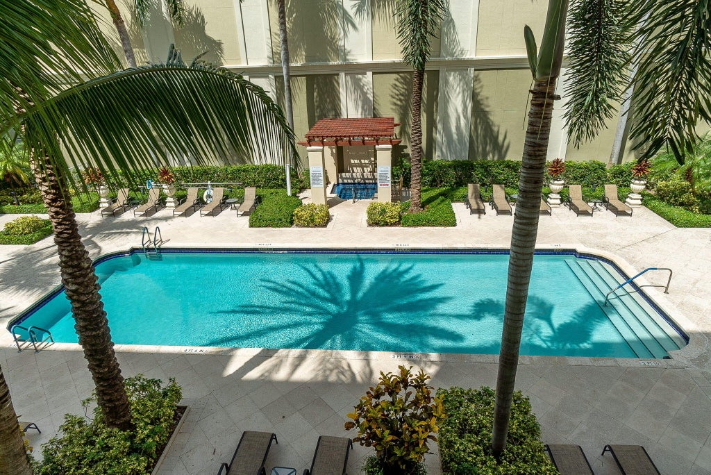 Photo of 804 E Windward Way #310, Lantana, FL 33462 (MLS # R11022413)
