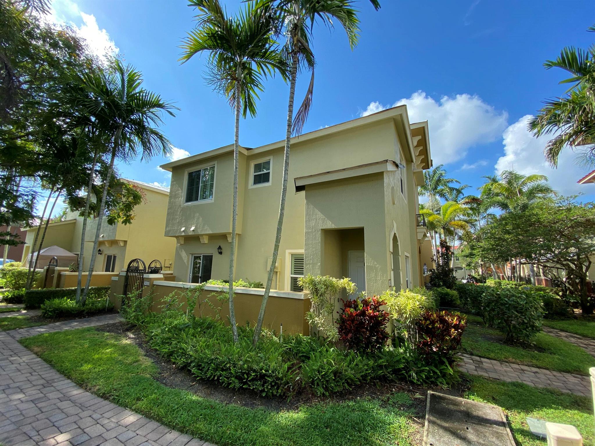 Wow, Check out this fantastic 3 Bedroom Townhome for Sale! Stainless Steal Appliances, 42 inch cabinets , Plantation Shutters, Tile, newer washer and dryer, Half bath on 1st floor, 3 bedrooms upstairs, freshly painted and new flooring throughout. Convenient location near everything! Come and view today :)