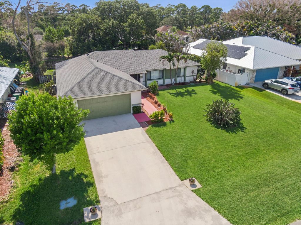Photo of 2526 SE Perugia Street, Port Saint Lucie, FL 34952 (MLS # B26042229)