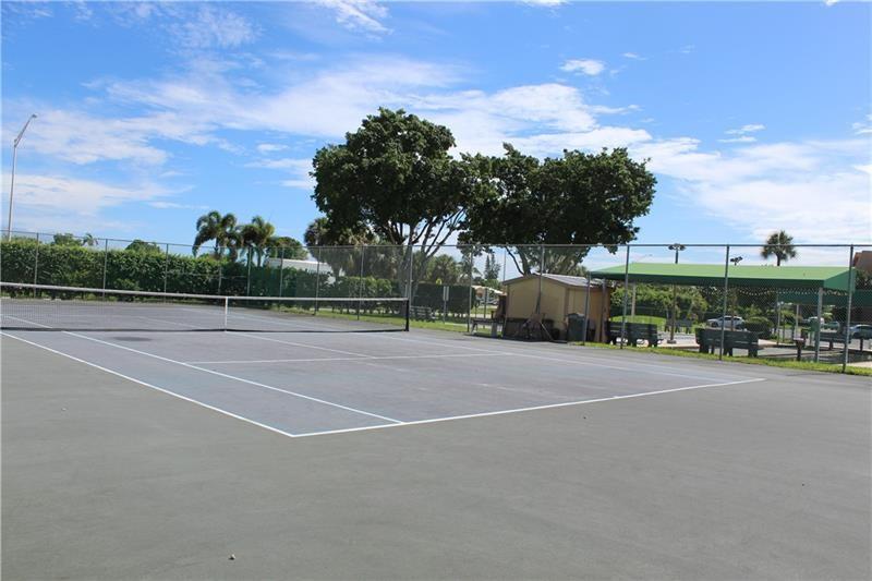 Royal Park Gardens - Residential