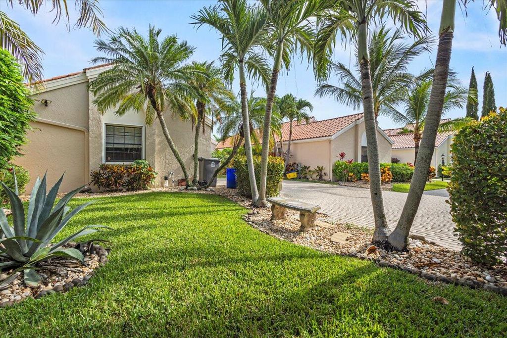 Photo of 2657 La Lique Circle, Palm Beach Gardens, FL 33410 (MLS # R11108315)